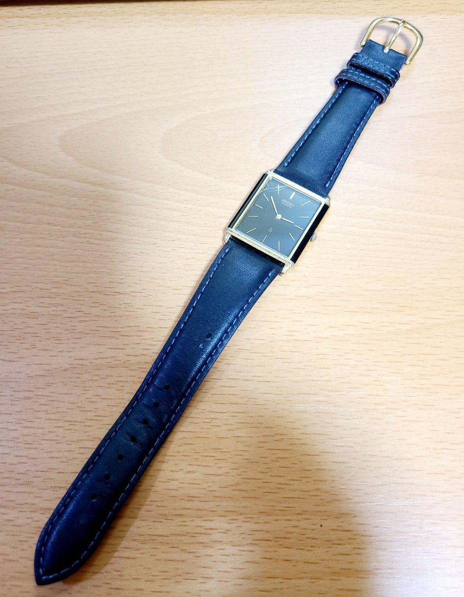 SEIKO セイコー 5930-5640 スクエア ゴールド ブラック 黒文字盤 SEIKO セイコー 5930-5640 スクエア ゴールド ブラック 黒文字盤