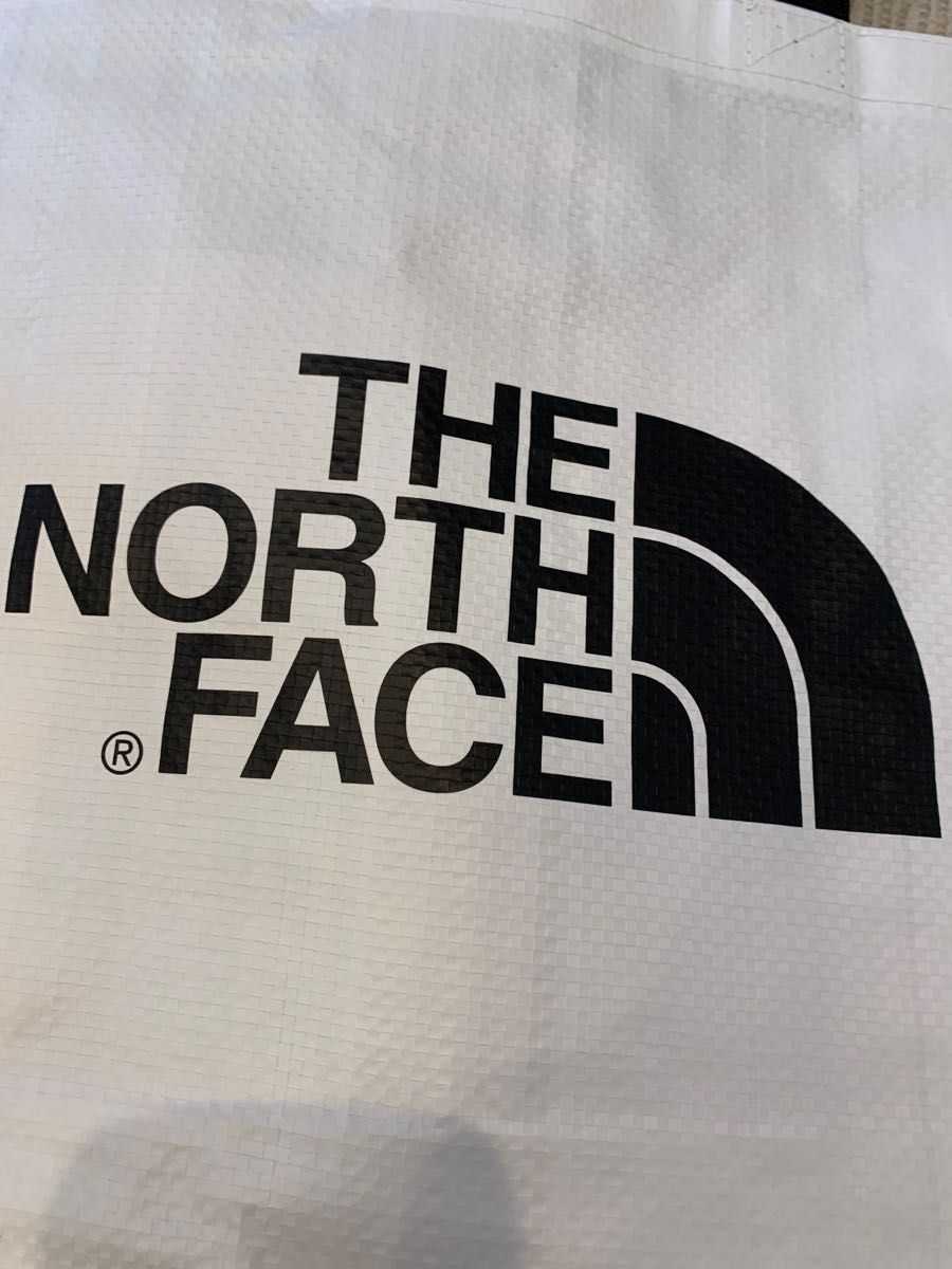 THE NORTH FACE ビッグナイロンバッグ　ホワイト