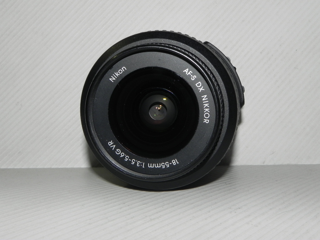 Nikon AF-S DX 18-55mm F3.5-5.6G VR レンズの画像2