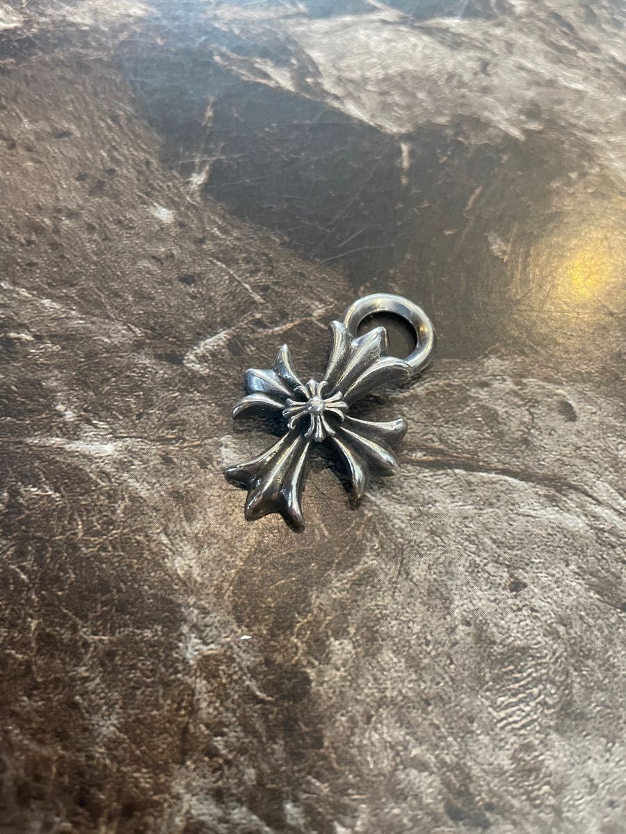 クロムハーツ CHROME HEARTS ペンダントトップ クロスチャーム クロムハーツ CHROME HEARTS ペンダントトップ クロスチャーム