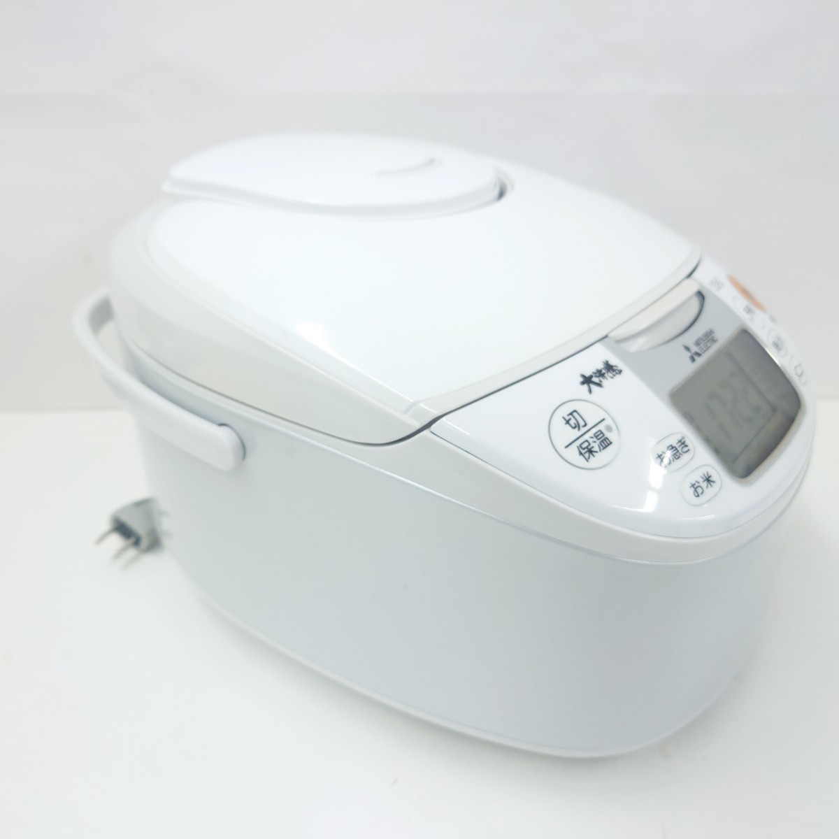 P!MITSUBISHI Mitsubishi IH jar rice cooker NJ-NH106-W white 2018