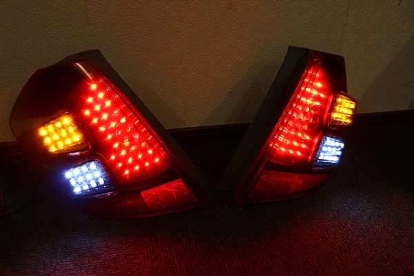 ホンダ　フィット　GE6 ＬＥＤテール　インナーブラック　希少加工品_画像4