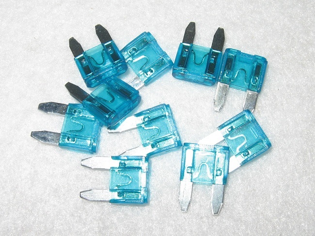  Mini flat type fuse 15A( Anne pair ) 10 piece set 