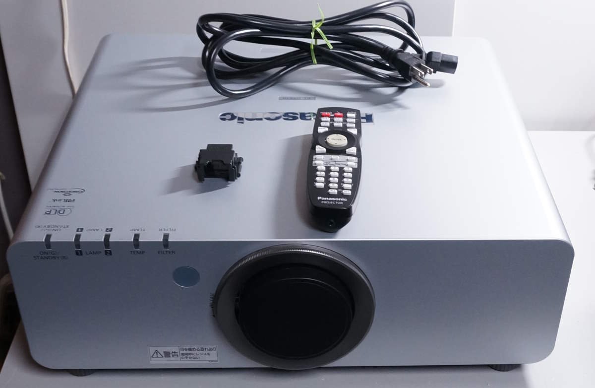 人気TOP PT-DX610S Panasonic 業務用DLPプロジェクター 1335H ランプ HDMI対応 6500lm 本体
