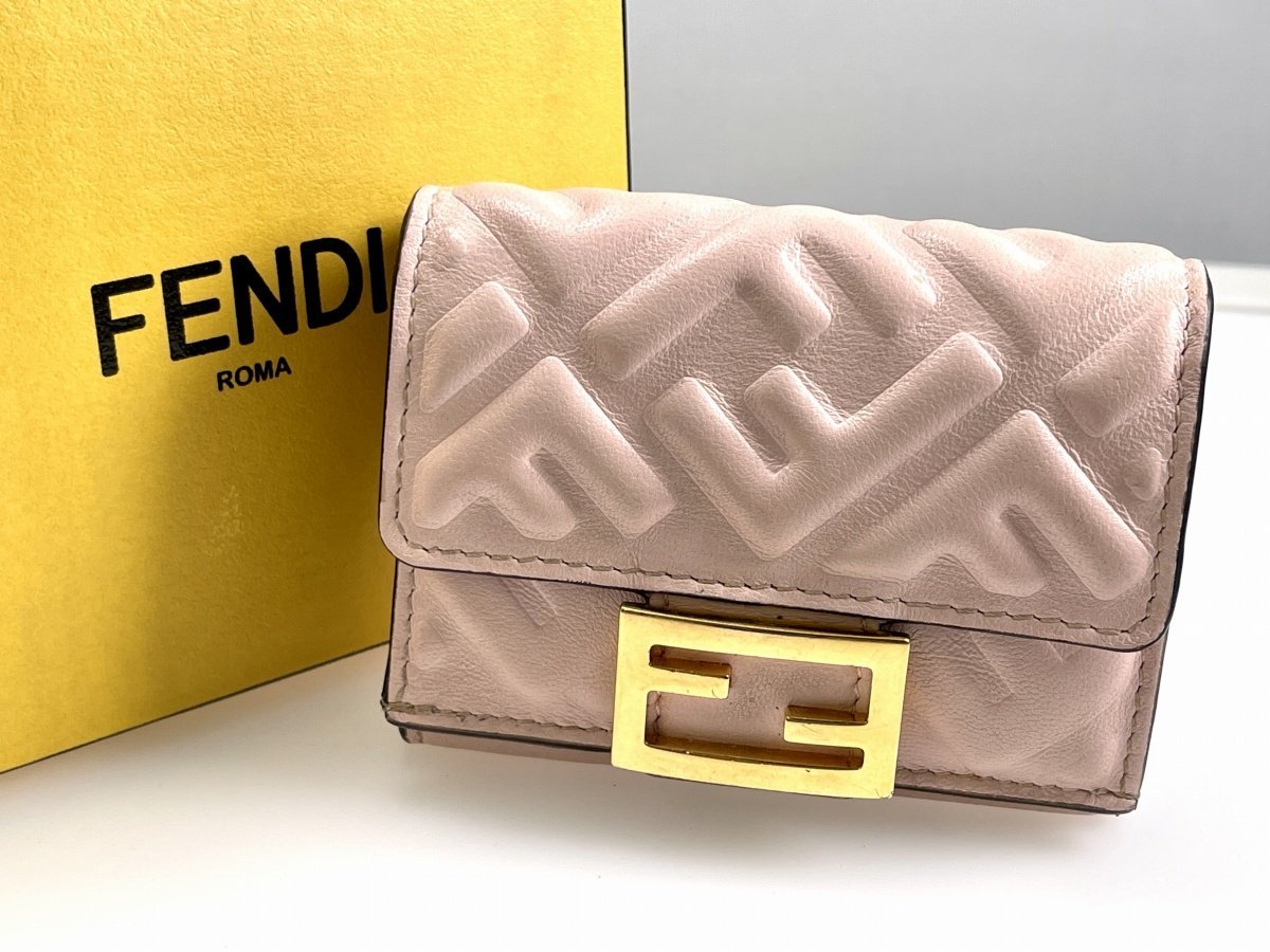 お1人様1点限り】 フェンディ FENDI 二つ折り ピンク[03-2368 レザー