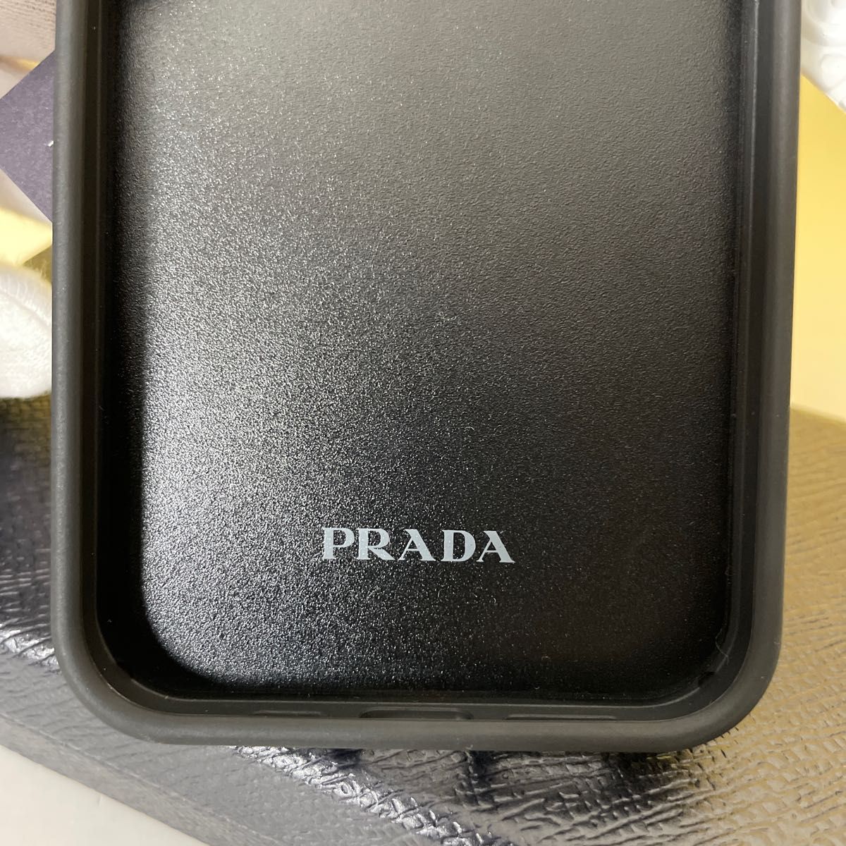 prada 未使用 iPhone14pro サフィアーノ トライアングル イエロ
