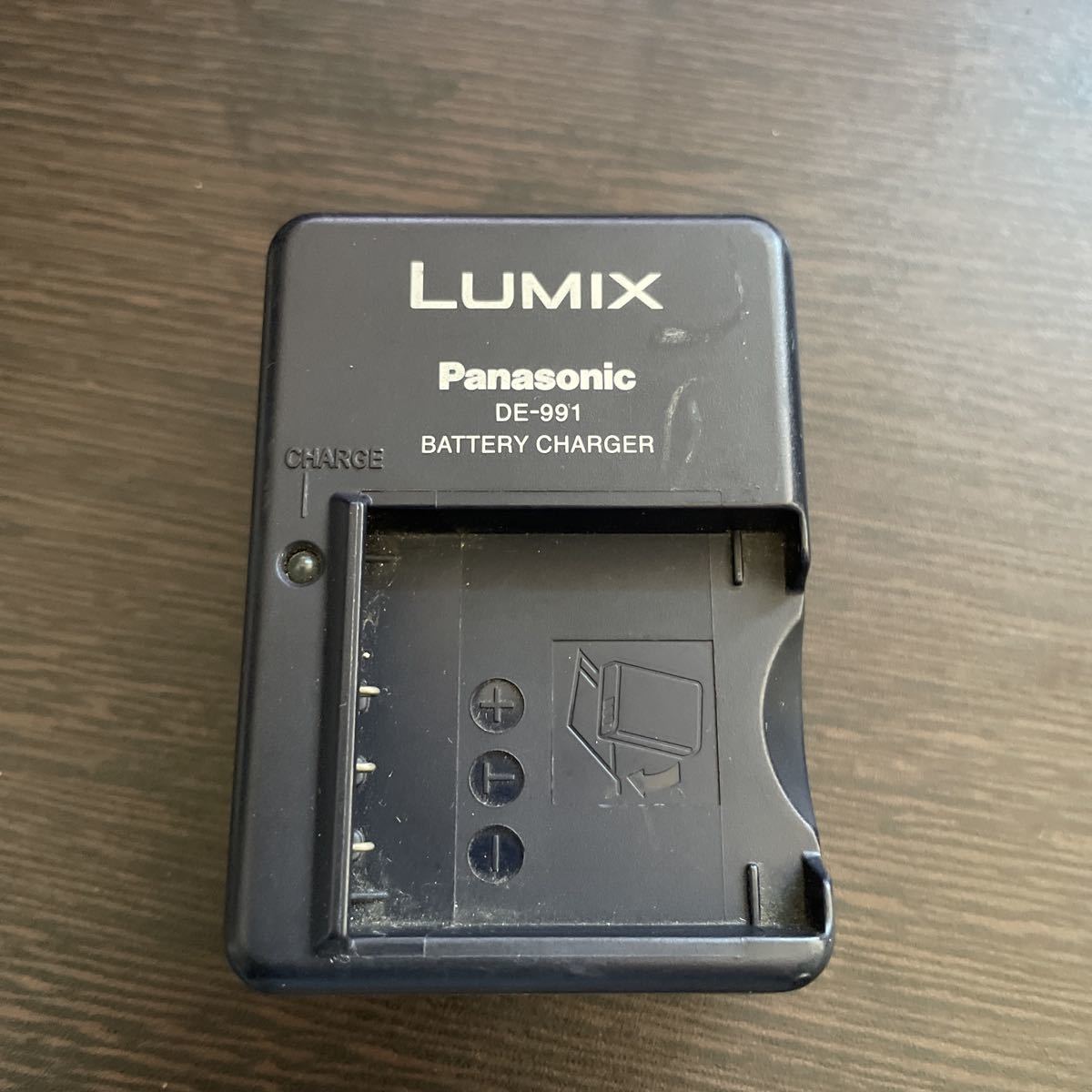 Panasonic パナソニック LUMIX バッテリーチャージャー充電器 DE-991_画像1