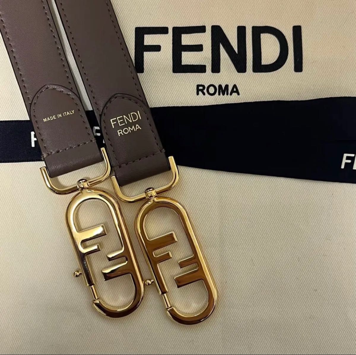 FENDI ストラップユー FF柄 ズッカ柄