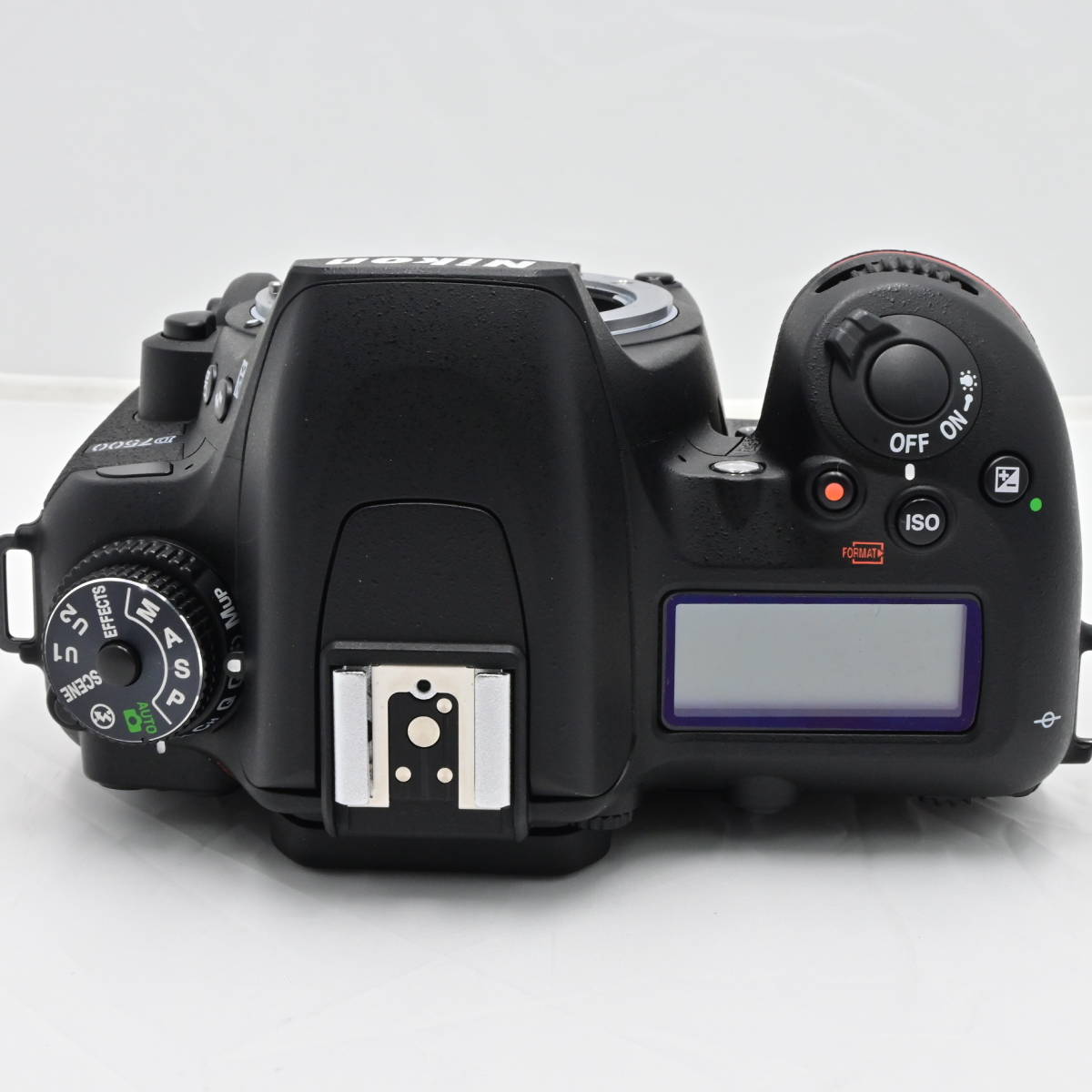 海外ブランド シャッター回数僅か『718』Nikon デジタル一眼レフカメラ
