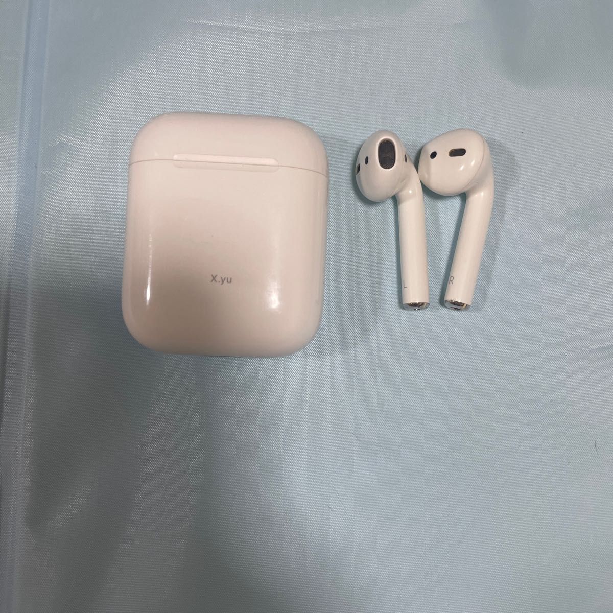 AirPods Apple イヤホン Bluetooth アップルエアーポッズ 第1世代　本体のみ 傷少々あり