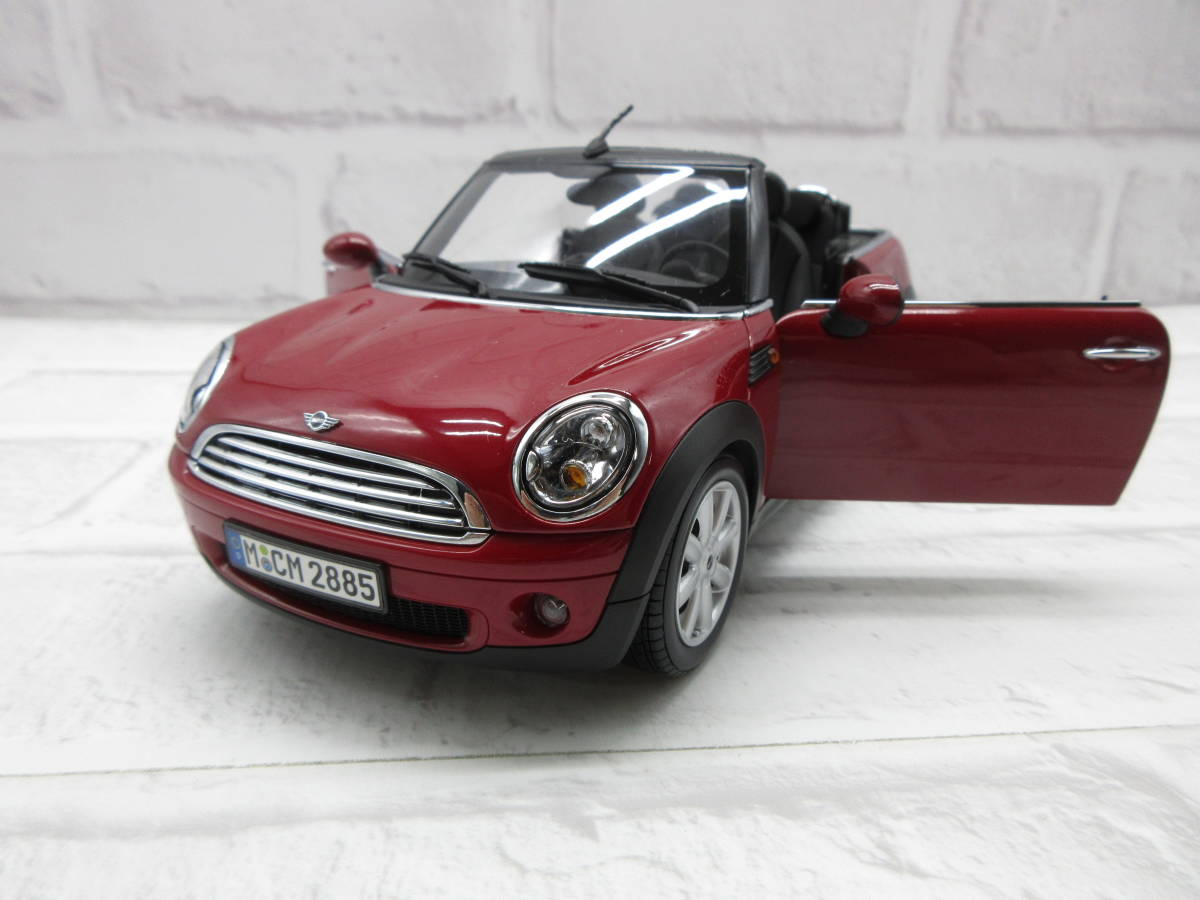 ミニカー　1/18　MINI　ミニクーパー　カブリオ　コンバーチブル　レッド　ディーラー正規品　モデルカー_画像8