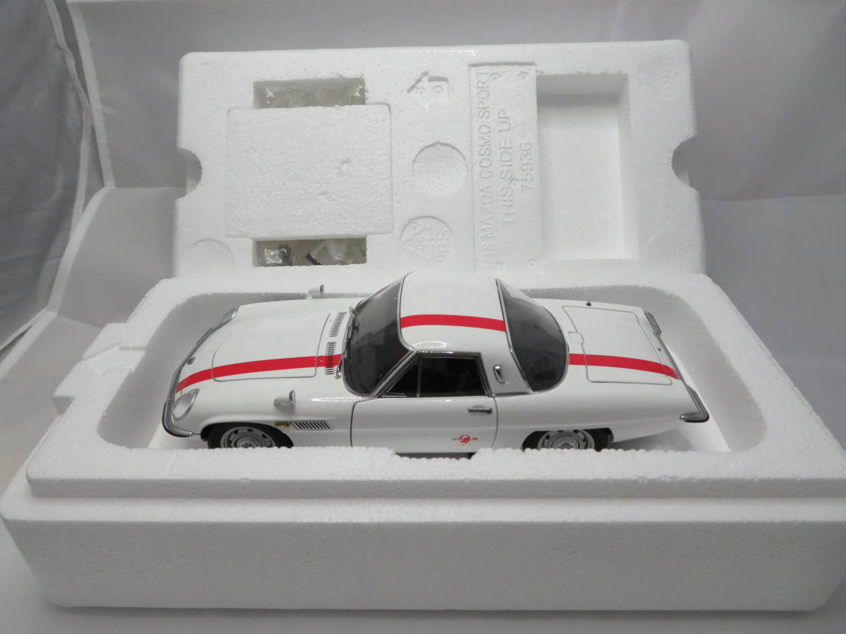 オートアート×Wave 1/18 コスモスポーツ NERV官用車 (作戦部1課 オートアート×Wave 1/18 コスモスポーツ NERV官用車 (作戦部1課