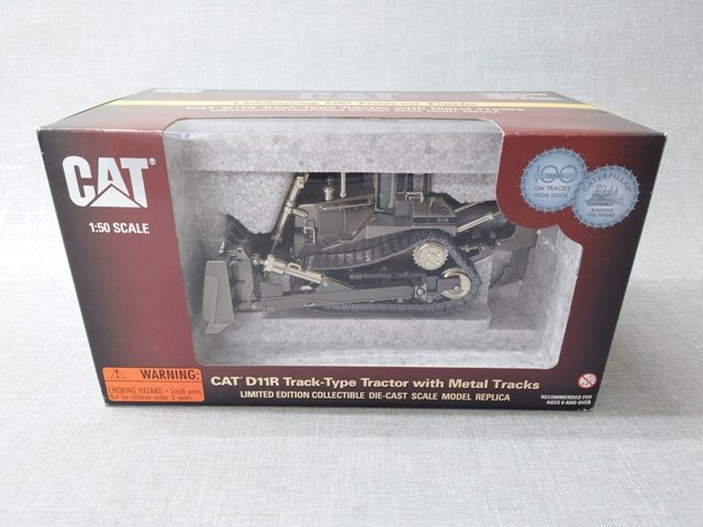 2年保証』 1:50 D11R CAT ダイキャストモデル 【中古品B】NORSCOT 100