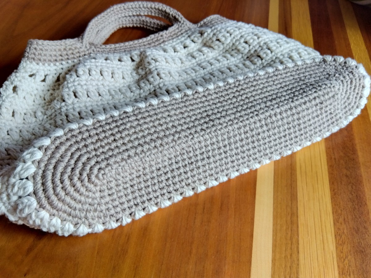 * new goods * hand made hand-knitted handbag eggshell white 