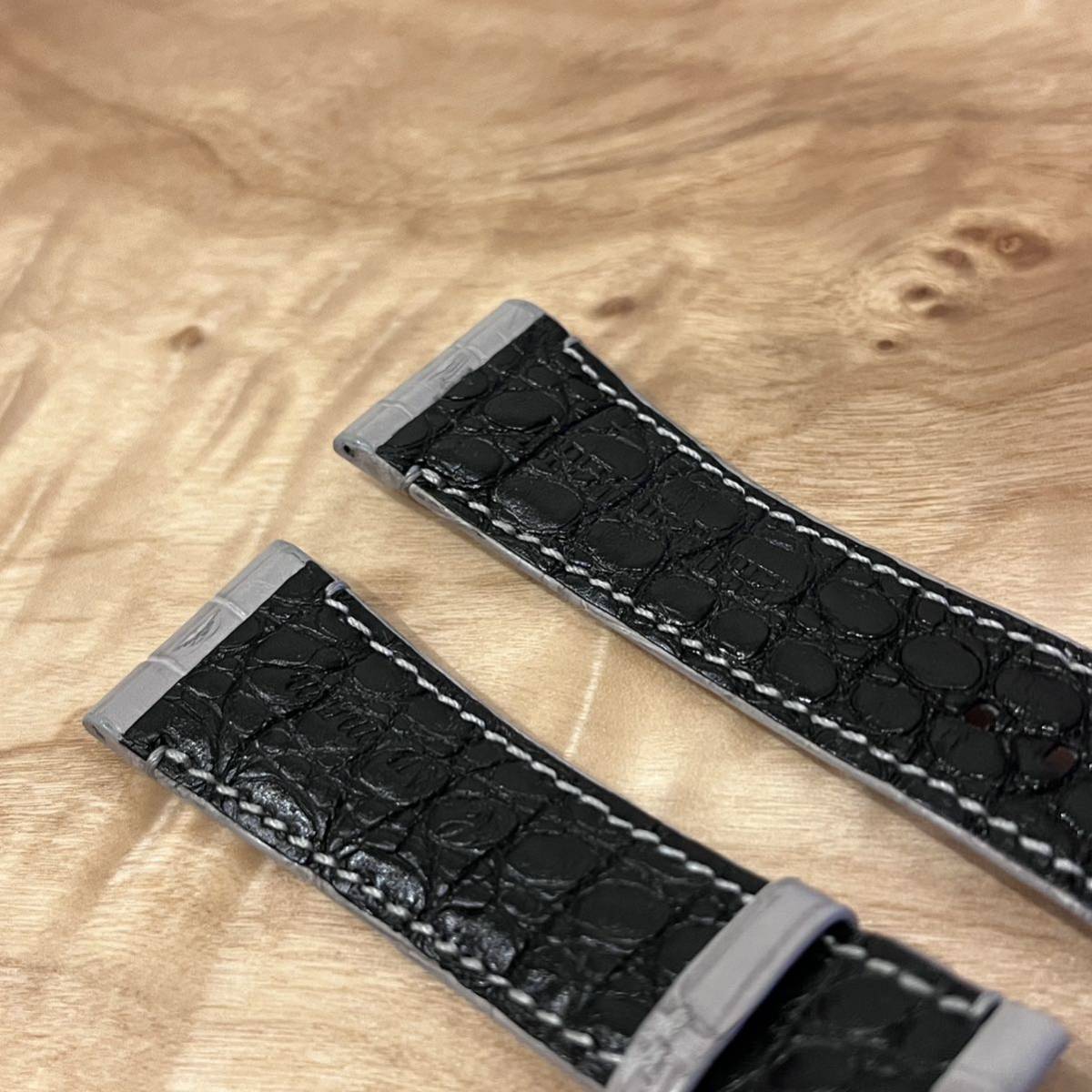 美品☆AUDEMARS PIGUET オーデマピゲ code11.59用 ベルト 純正品 正規品 グレージュ グレー 革ベルト 時計ベルト コード 22mm-18mm
