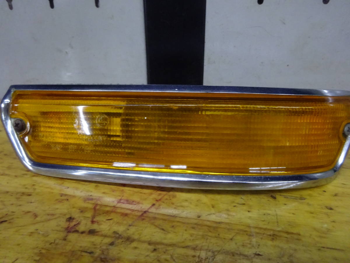 BMW 2002 original right turn signal lens that time thing 