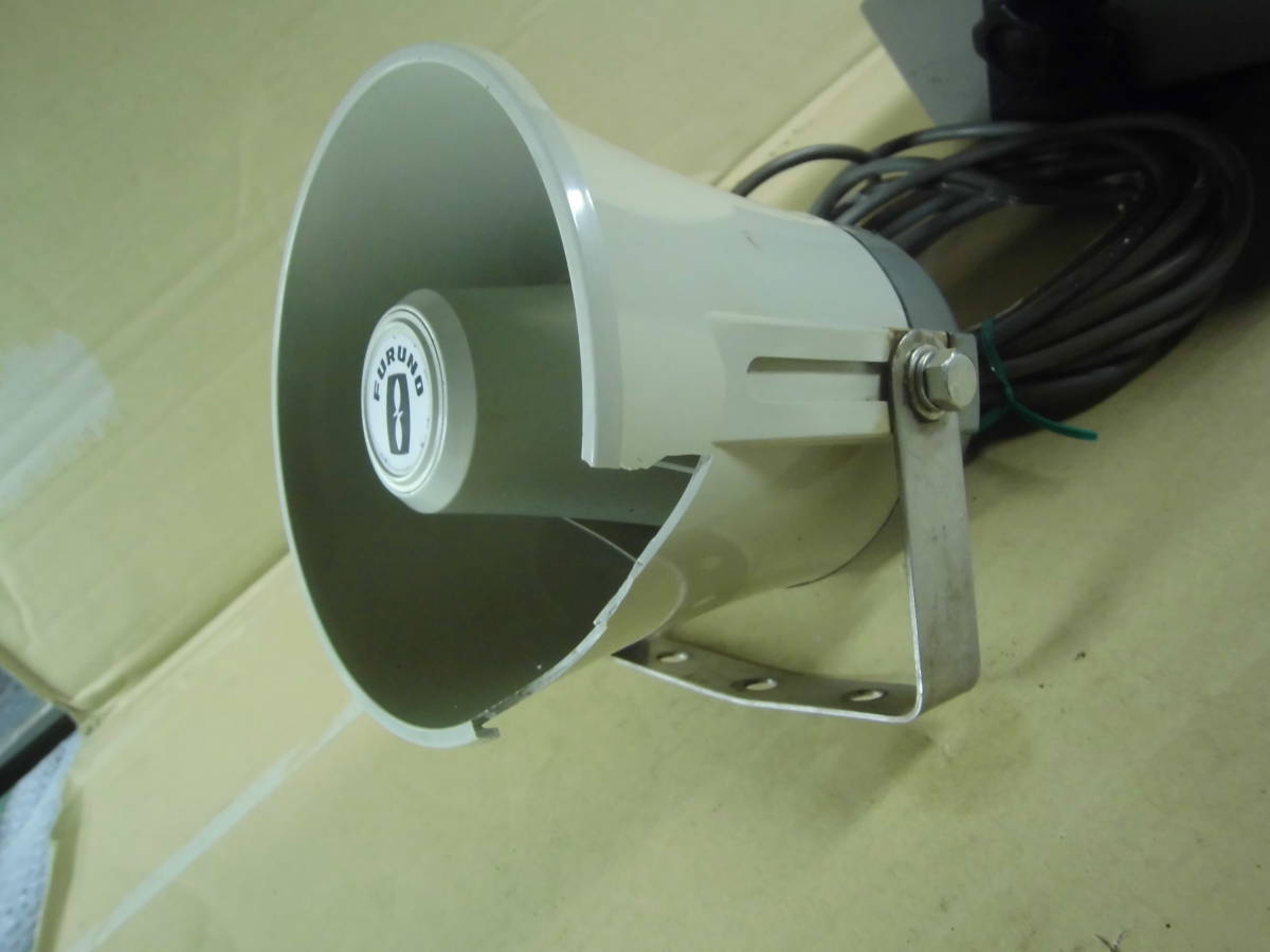 漁業無線 フルノ DR-82 27MHZ 1W 1ワット 新スプリアス対応 漁業無線 フルノ DR-82 27MHZ 1W 1ワット 新スプリアス対応