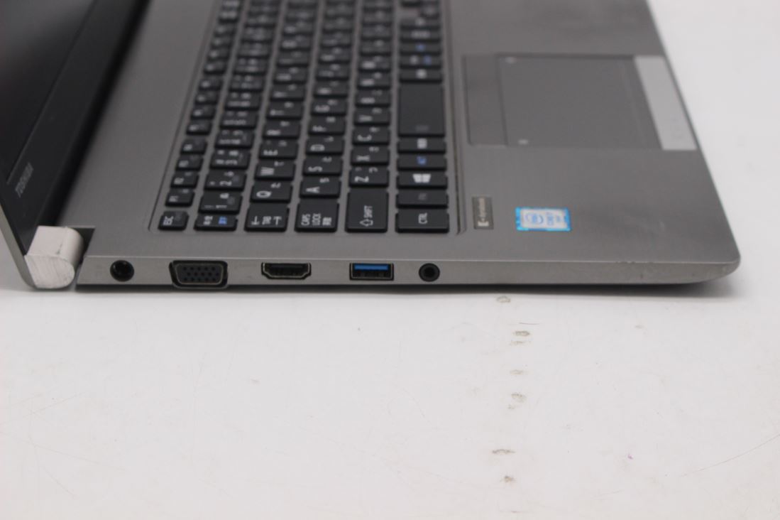 即日発送 中古 13.3インチ TOSHIBA DUNABOOK R63G Windows11 六世代 i7-6500U 8GB 256GB-SSD 無線 リカバリ Office 中古パソコンWin11 税無_画像8