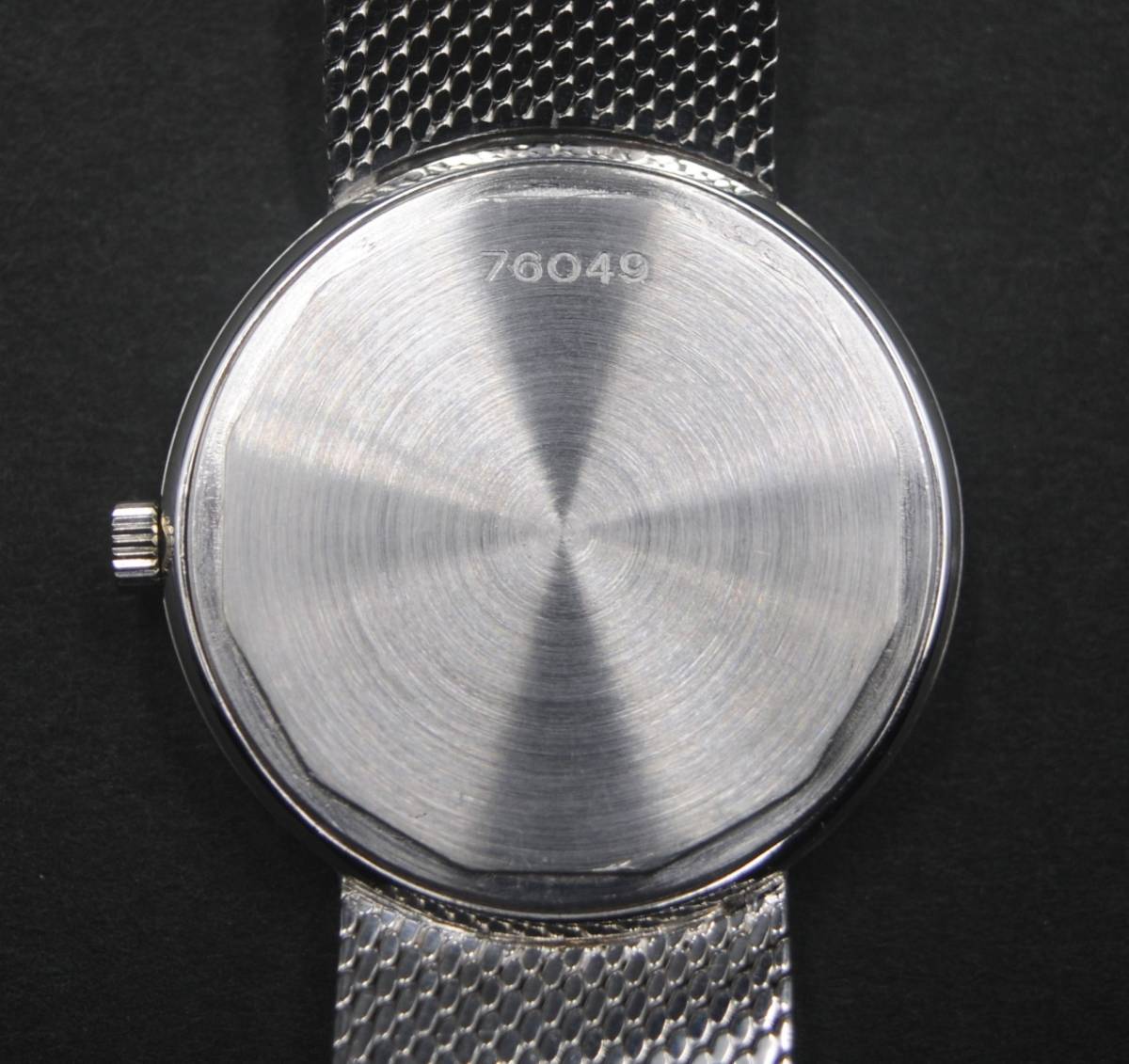 オーデマ・ピゲ　昭和30年代に購入　完全手作りは究極の逸品―貴重稀少―類似品が無い超ビンテージな18K腕時計を出品いたしました。