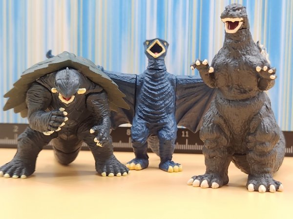 ゴジラ ガメラ ギャオスHGフィギュア◆検/Godzillaウルトラ怪獣GameraモスラMothra大怪獣総攻撃Figurine名鑑シリーズDXマスコット_画像1