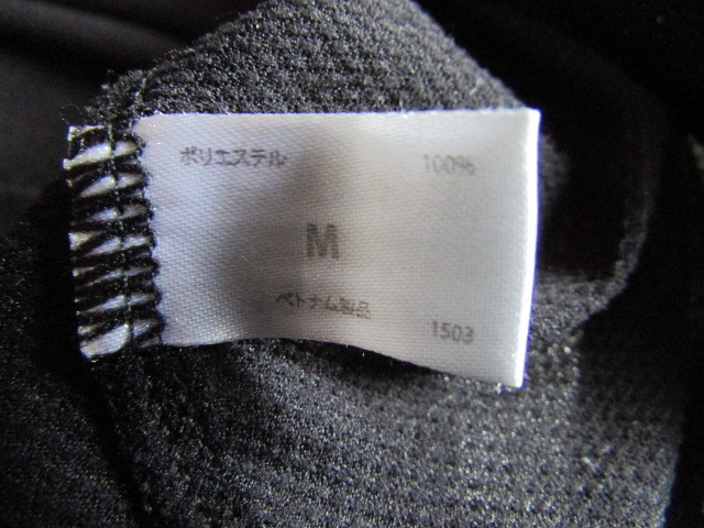 メンズ Mサイズ YONEX ノースリーブ シャツ USED スレ・使用感有り インナーシャツ ヨネックス ブラック系 テニス バドミントン 他の画像7