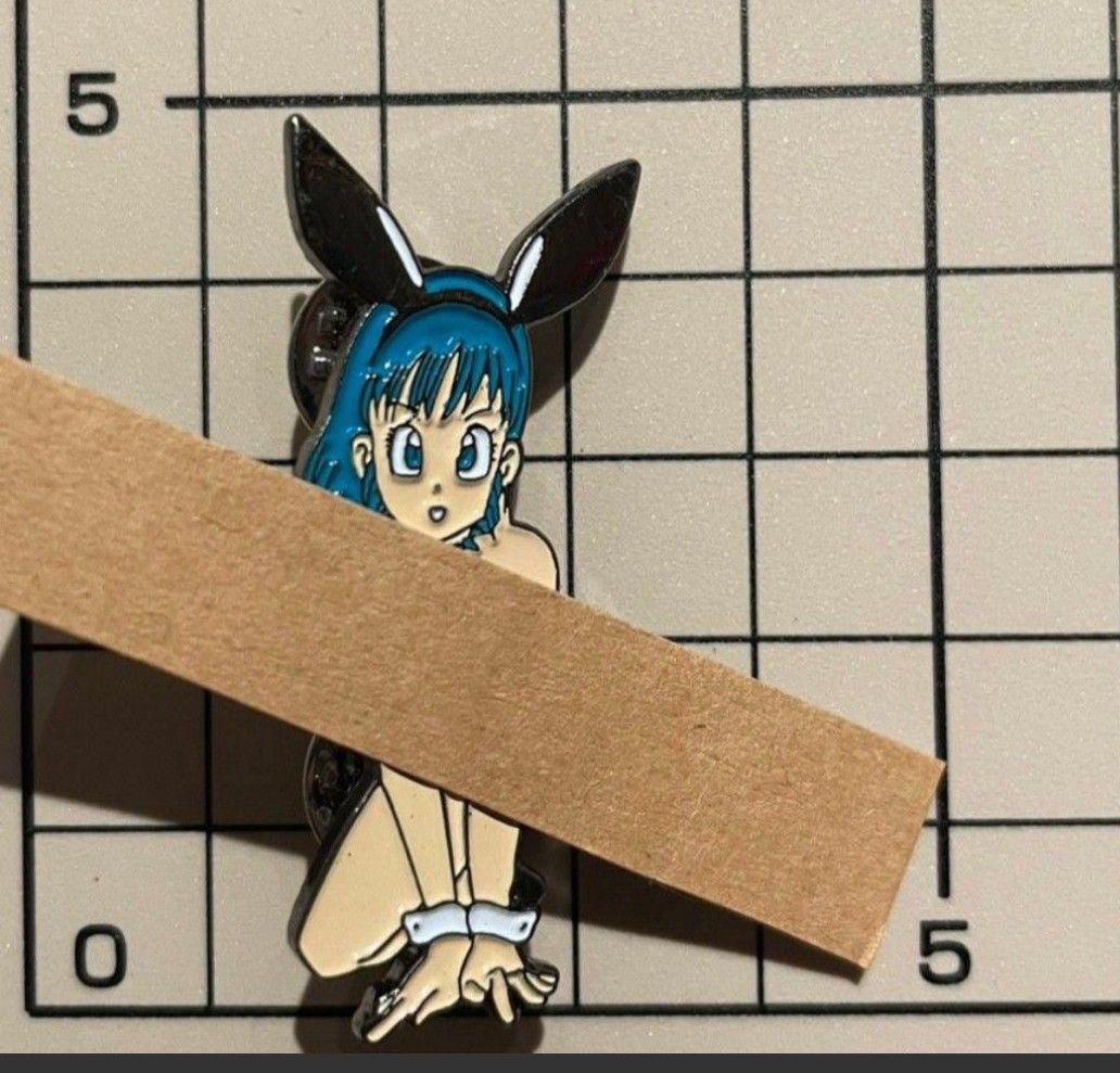 ドラゴンボール ブルマ バニーガール 海外限定 レアピンバッジ ドラゴンボール ブルマ バニーガール 海外限定 レアピンバッジ