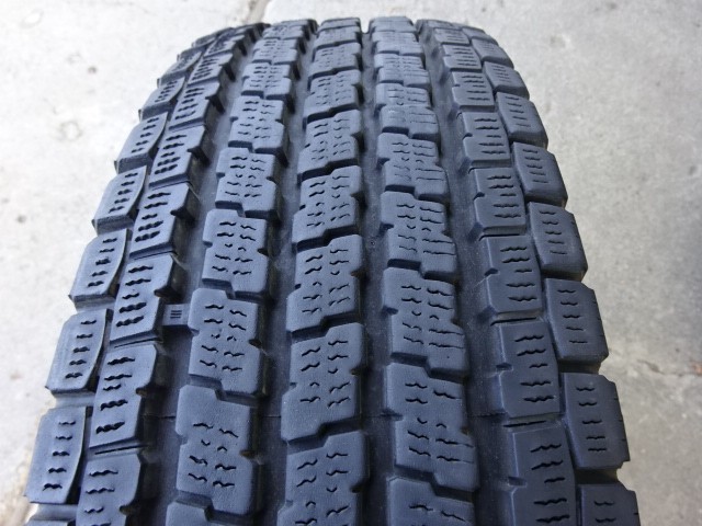 195/80R15　107/105L　ヨコハマ　アイスガード　ＩＧ91　中古スタッドレス４本　(050810）_画像4