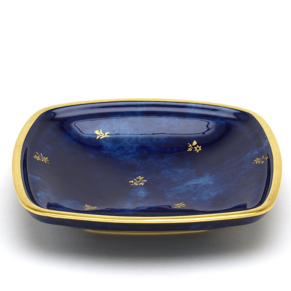 超人気の セーブル(Sevres) 角形ディッシュ キューペル ダニエル5 セーブルブルー雲模様 24K金彩装飾(フラワークラシック) 新品 その他 超人気の セーブル(Sevres) 角形ディッシュ キューペル ダニエル5 セーブルブルー雲模様 24K金彩装飾(フラワークラシック) 新品 その他