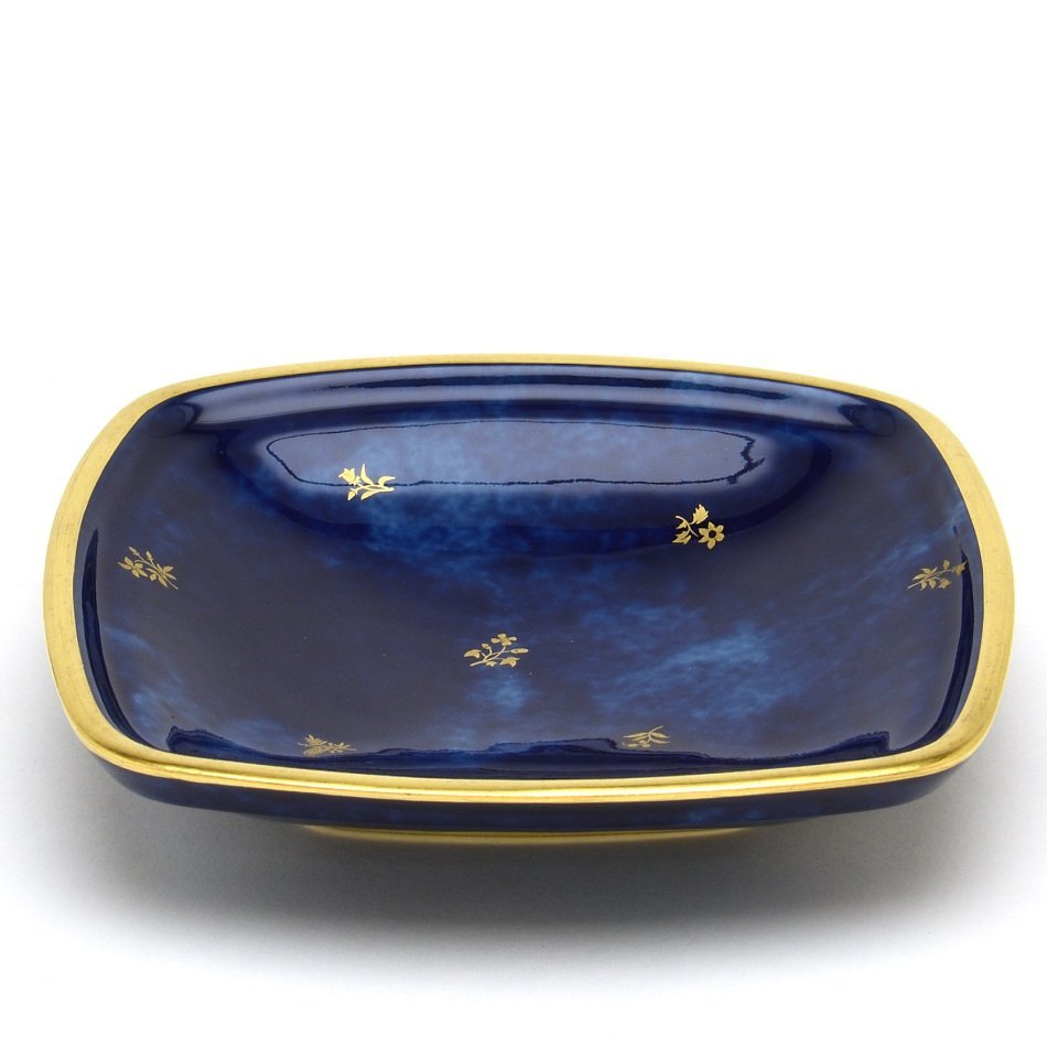 当社の ダニエル5 キューペル 角形ディッシュ セーブル(Sevres