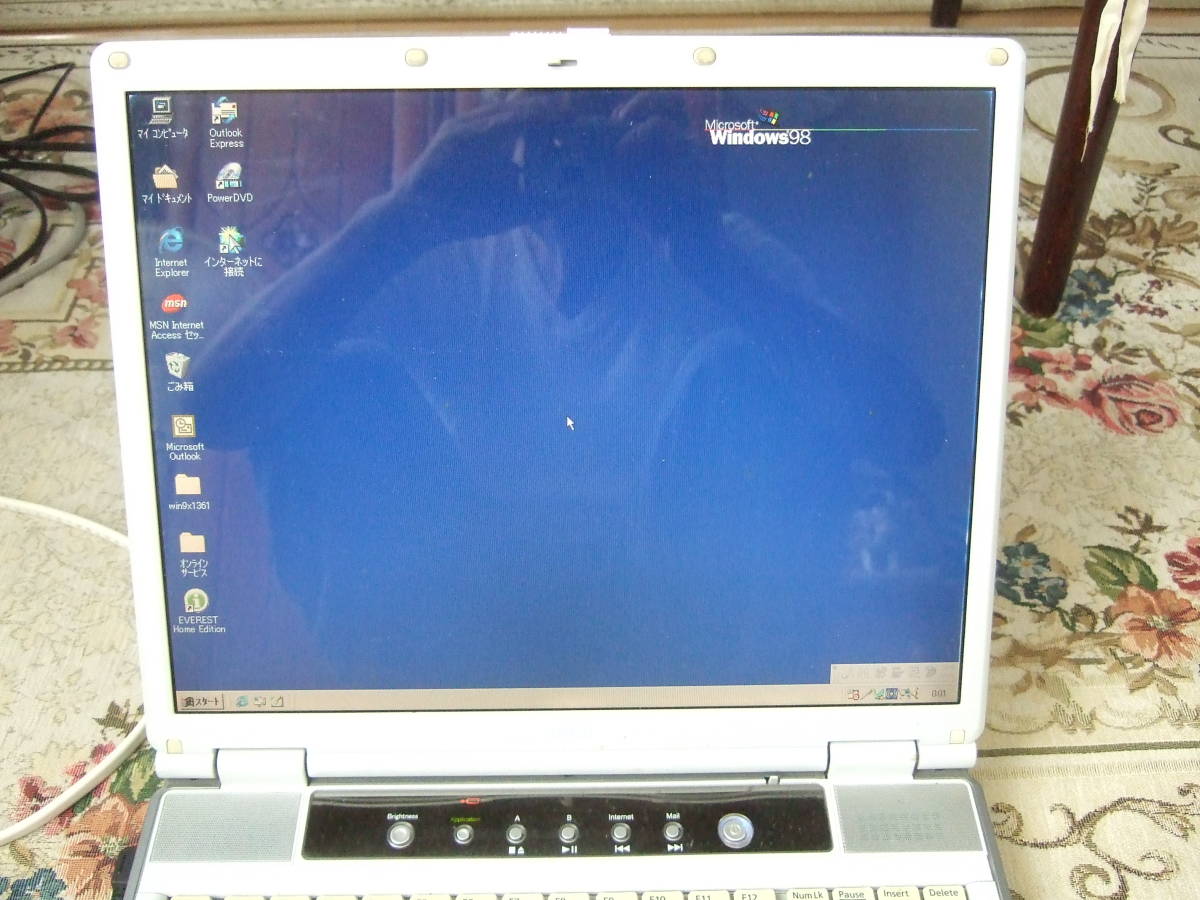 きれい Win98 FUJITSU FMV-NB50J C.M.1.50GHz/768MB/80GB/office2007
