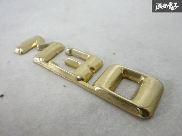 メーカー不明 汎用 M30 ゴールド メッキ アルミ製 アクセサリ カスタム 縦：約25㎜ 横：約110㎜ 即納 在庫有 棚9-3-Eの画像3