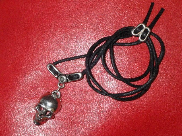 90*S*Sorcery* Skull *pyu-ta-* pendant *2* Vintage * choker * England * skull * skeleton * England * lock * band 