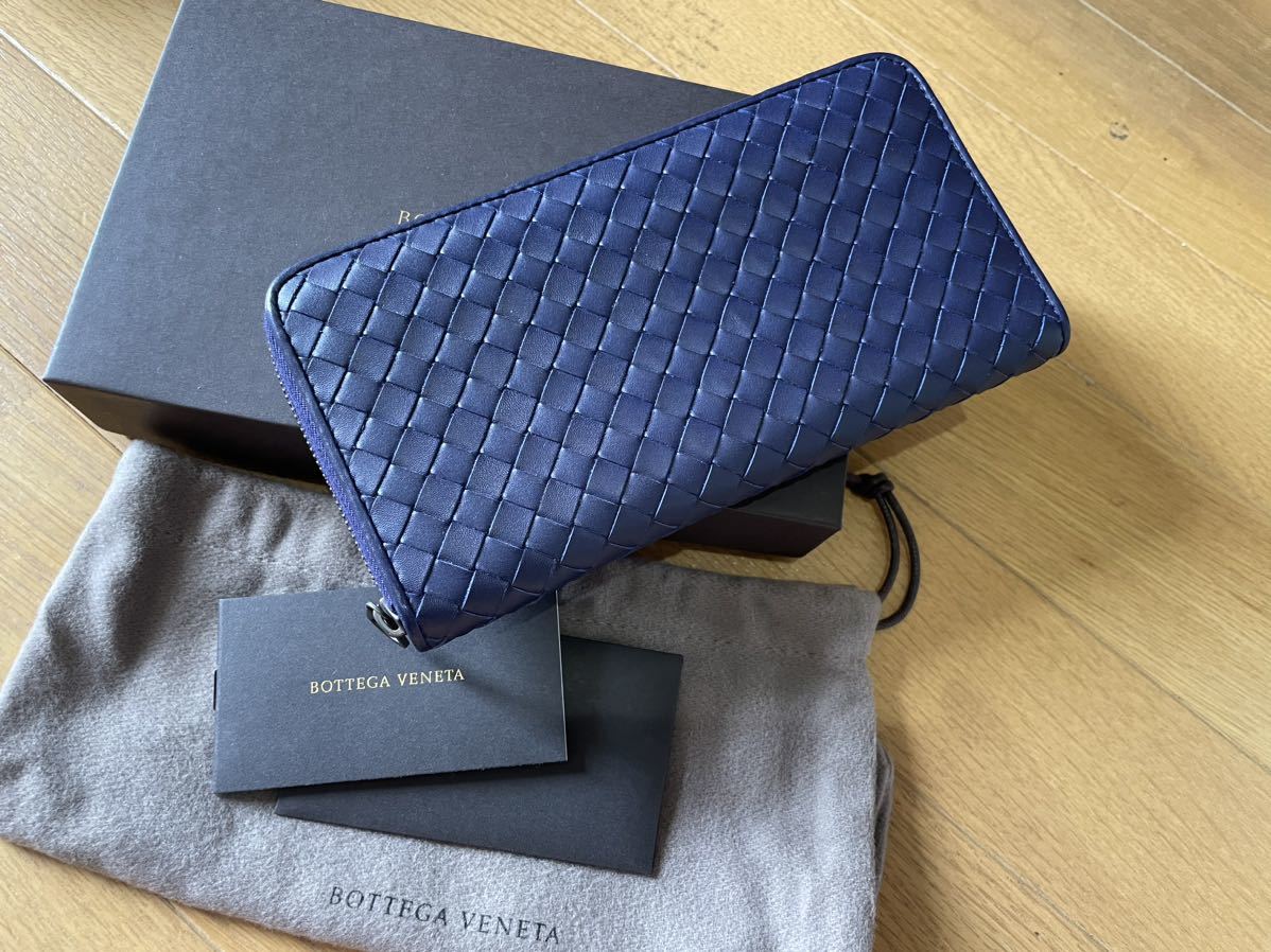 美品　BOTTEGA VENETA ボッテガヴェネタ 長財布 イントレチャート カーフレザー 茄子紺