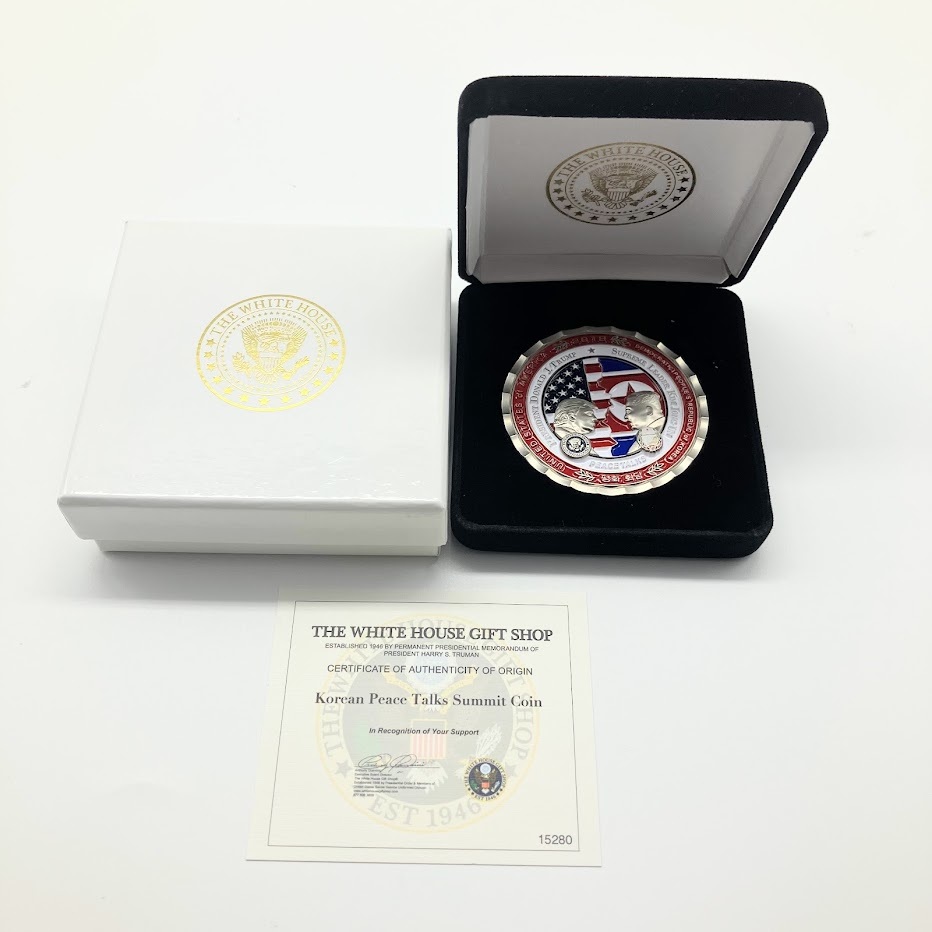 新品 本物 トランプ大統領 金正恩 第一回米朝会談 記念コイン ホワイトハウス COA 証明書付 2018年 ドナルド・トランプ