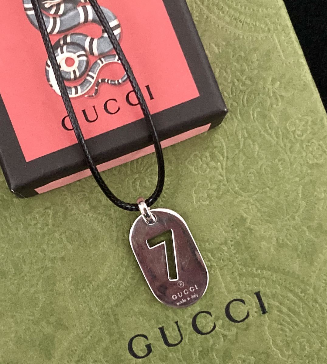 GUCCI/グッチナンバープレート/No 7/ラッキー7/ラッキーセブン GUCCI/グッチナンバープレート/No 7/ラッキー7/ラッキーセブン