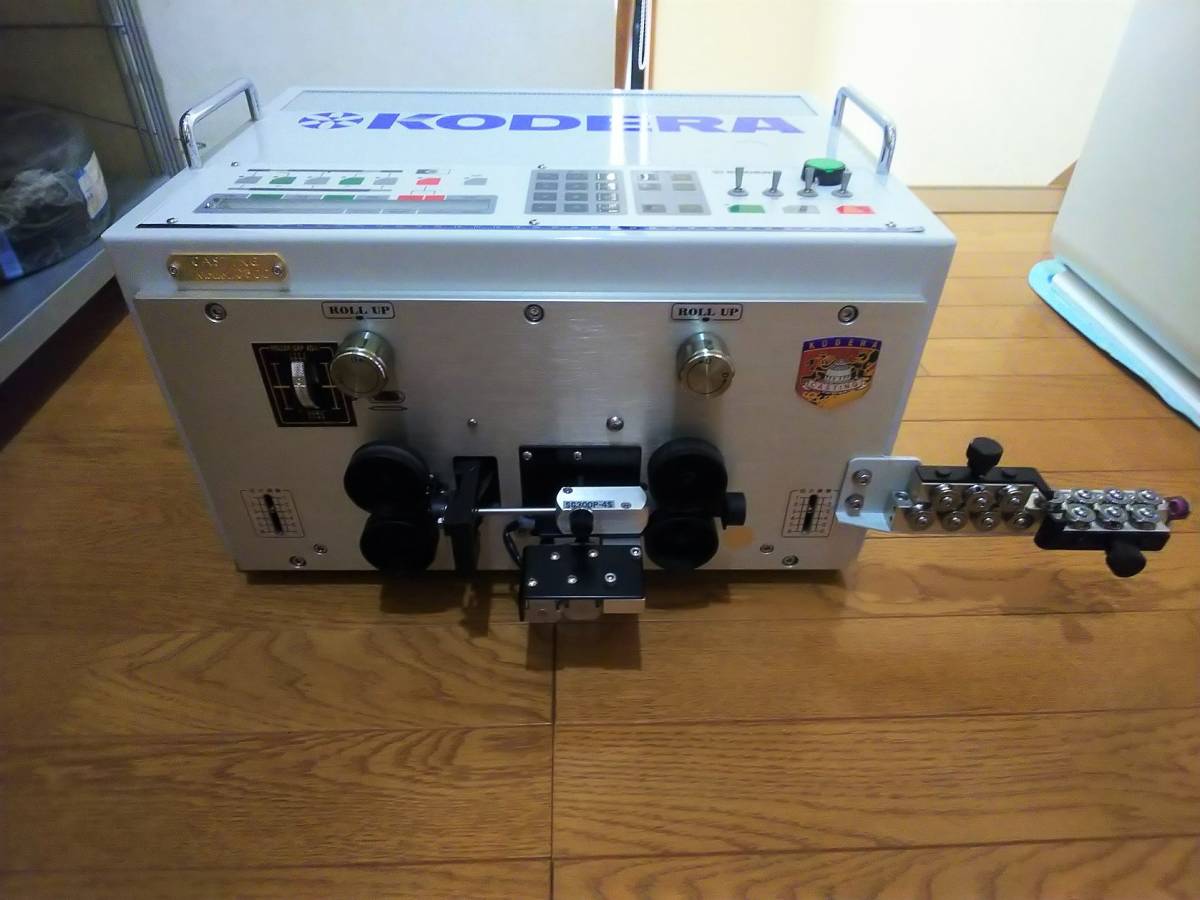 【 大感謝セール】 KODERA 中古美品 C300 キャスティング 全自動線材測長剥離装置 小寺電子 その他 【 大感謝セール】 KODERA 中古美品 C300 キャスティング 全自動線材測長剥離装置 小寺電子 その他