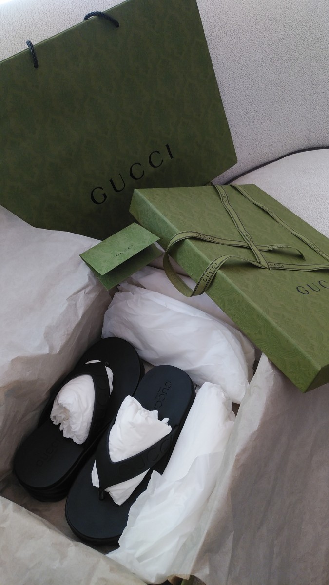 送料無料 新品 23SS GUCCI グッチ ラバートングサンダル 黒 36 送料無料 新品 23SS GUCCI グッチ ラバートングサンダル 黒 36