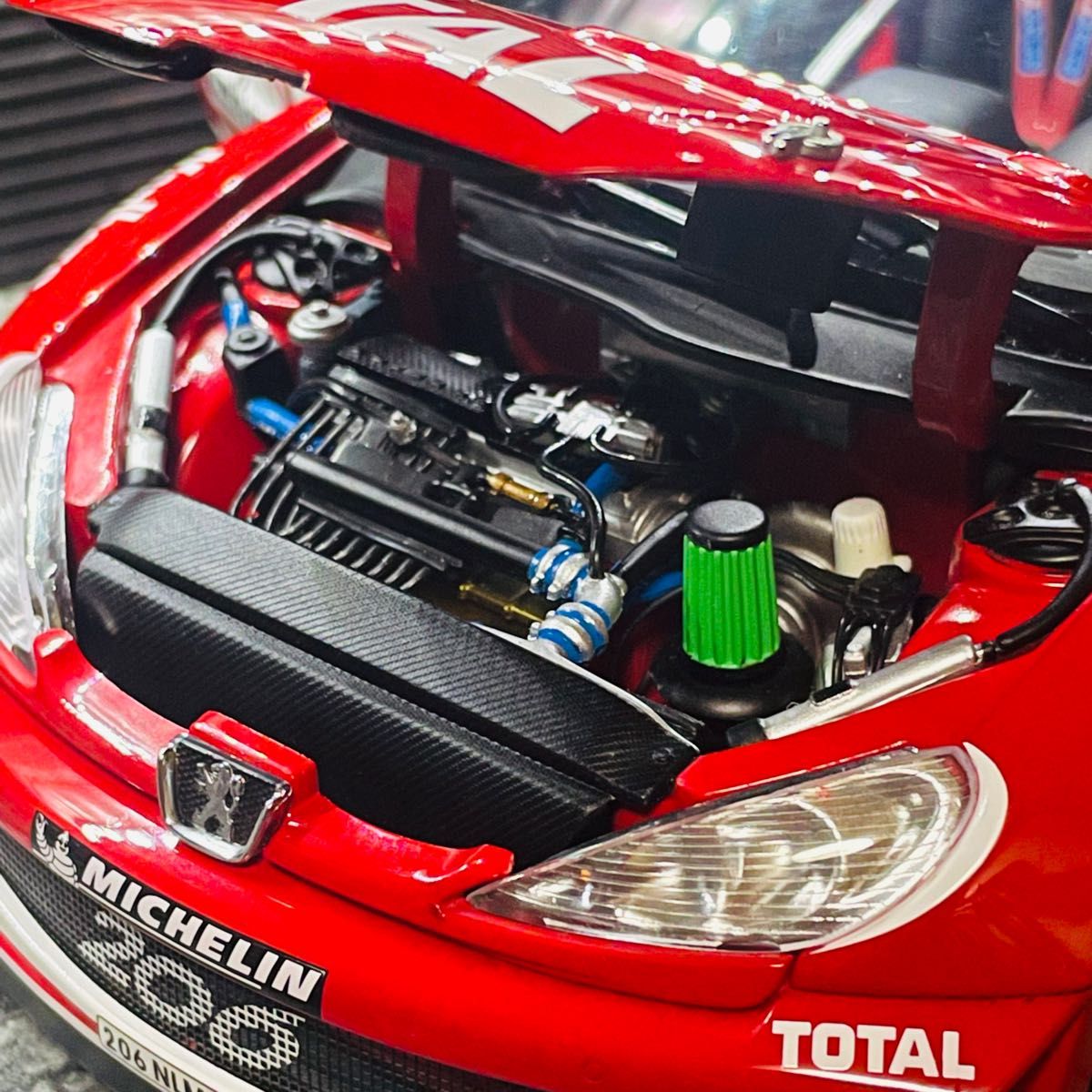 カスタム品 1/18 AUTOart プジョー 206 WRC 2003|Yahoo!フリマ カスタム品 1/18 AUTOart プジョー 206 WRC 2003|Yahoo!フリマ