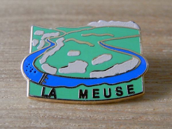 ヤフオク 古いピンバッジ マース川 フランス 風景 ピンズ B ヤフオク 古いピンバッジ マース川 フランス 風景 ピンズ B