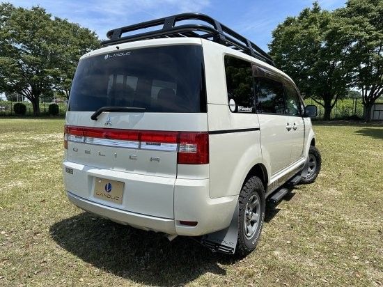 デリカD 5前期車用マッドフラップ(ミディアムグレー) LANDLIC JAPAN