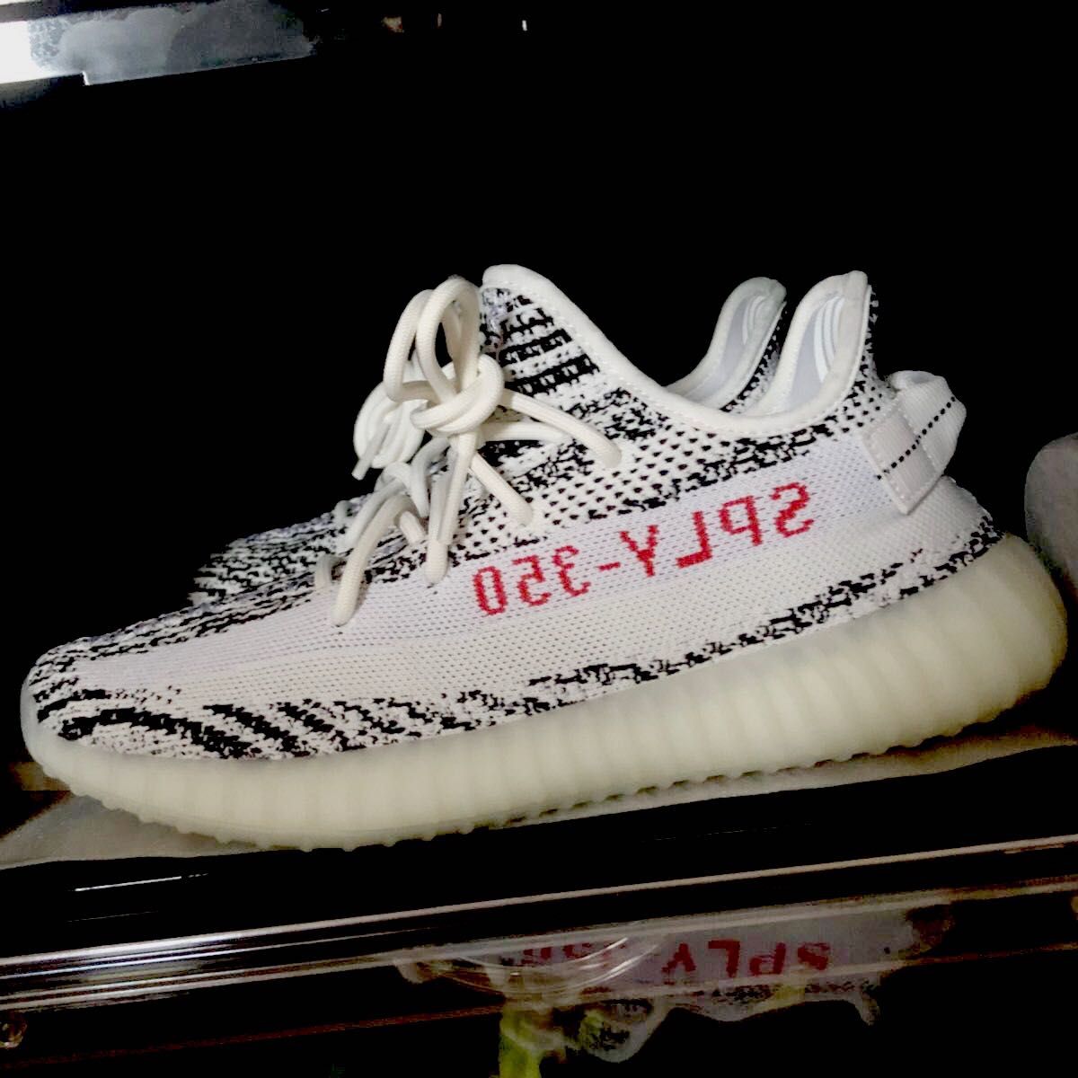 adidas YEEZY Boost 350 V2 "Zebra"  アディダス イージーブースト ゼブラ カニエウェスト