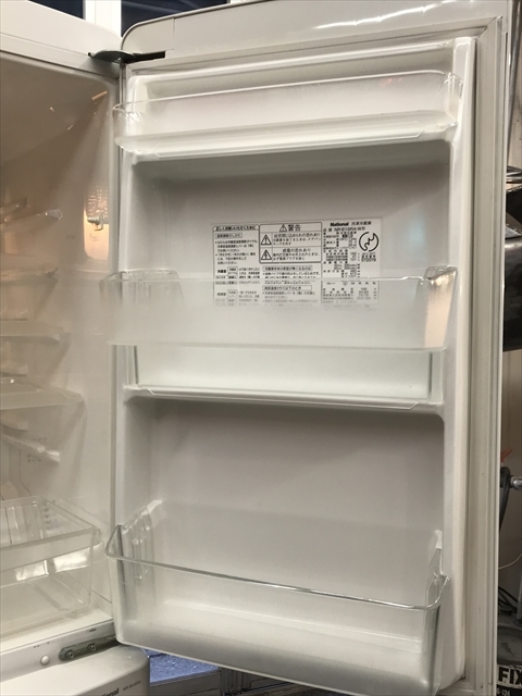 レトロなデザインの冷蔵庫 NATIONAL Will mini です。2003年製