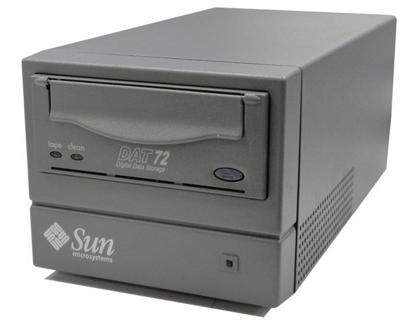 当店の記念日 Sun StorEdge SCSI接続 SG-XTAPDAT72-D DAT72 SUN
