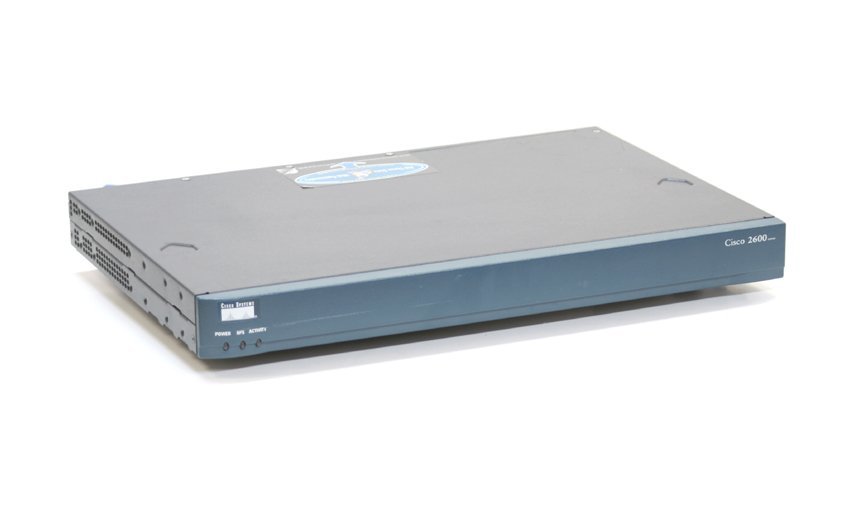 ルーター Cisco 2621XM DRAM 128MB / Flash 32MB / IOS12.2(8r)