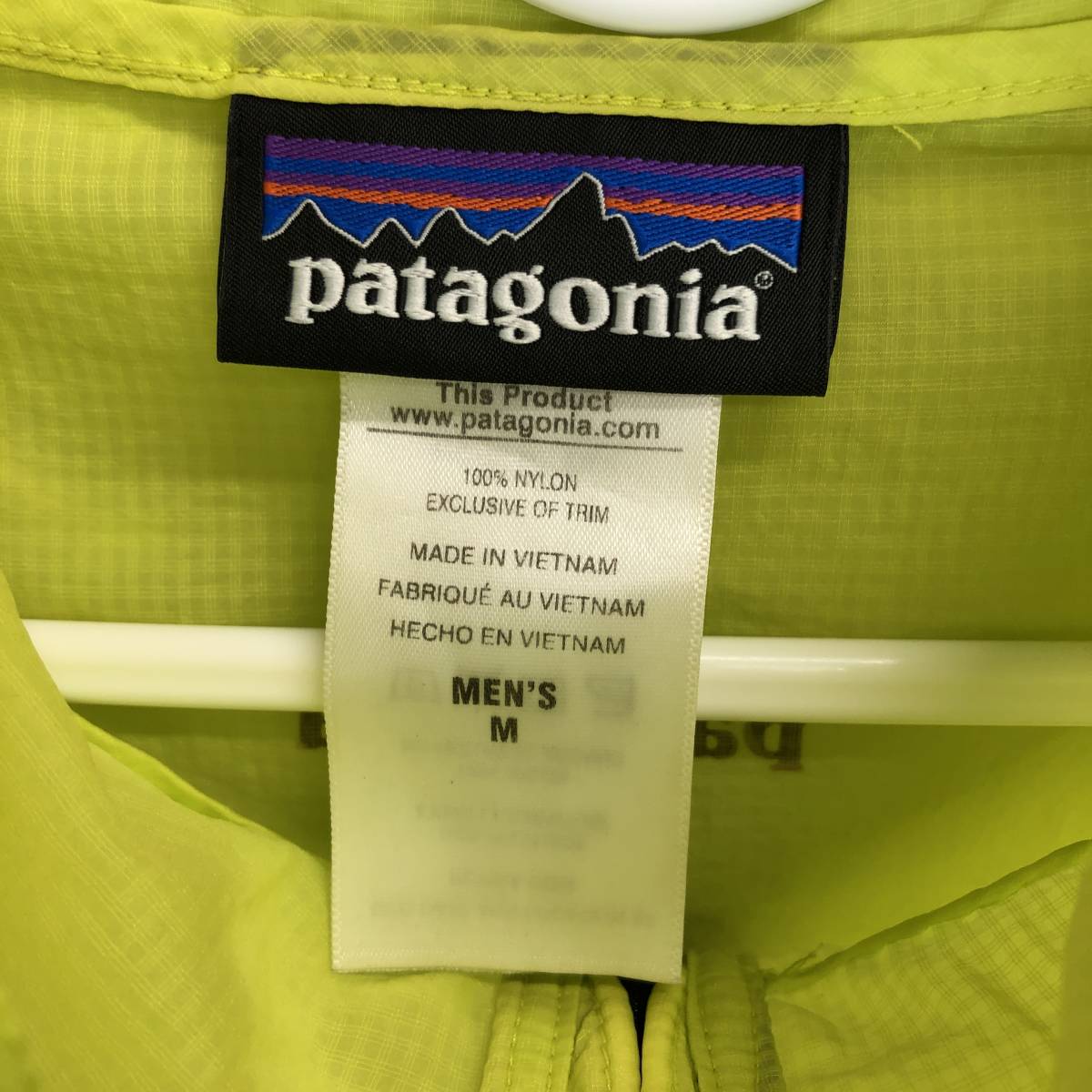 patagonia パタゴニア フーディニジャケット ナイロンパーカー 24140 メンズMサイズ CHRT