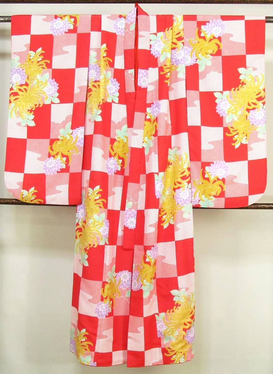 驚きの価格が実現!】 し19 化繊 7歳用 着物 市松模様菊花柄 美品