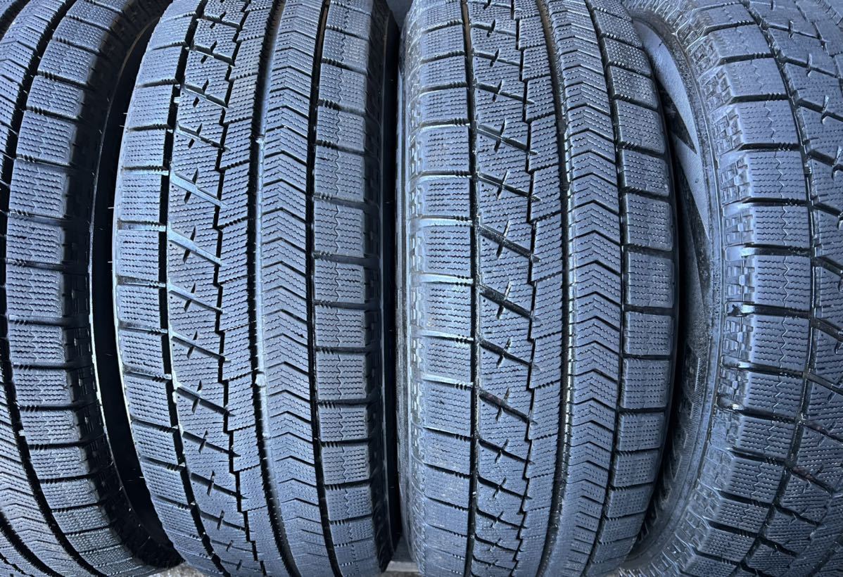 スタッドレス 205/65R15 94Q ブリヂストン ブリザック VRX エスティマ クラウン イプサム ストリーム　2018年製　４本セット_画像1