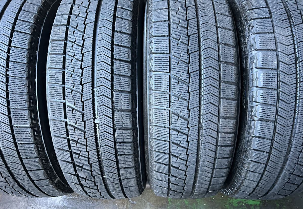 スタッドレス 205/65R16 95Q ブリヂストン ブリザック VRX アルファード エスティマ ステージア ティアナ　2019年製　4本セット_画像1