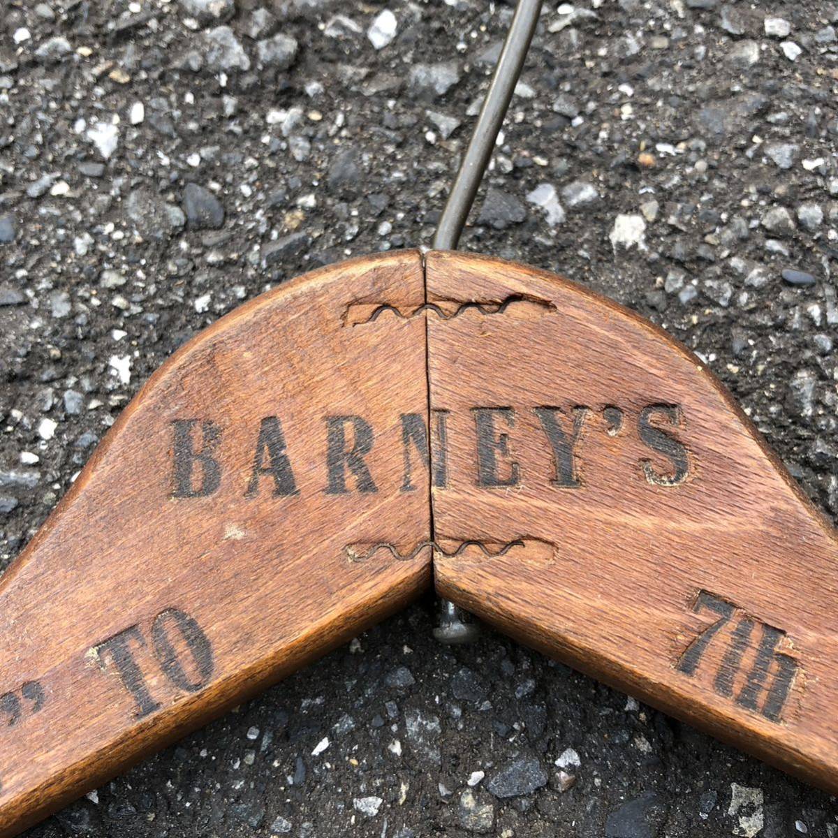 アンティーク ビンテージ Barney's Clothes Inc バーニーズニューヨーク アドバタイジング ディスプレイ 看板 広告 木製 ウッド  ハンガー