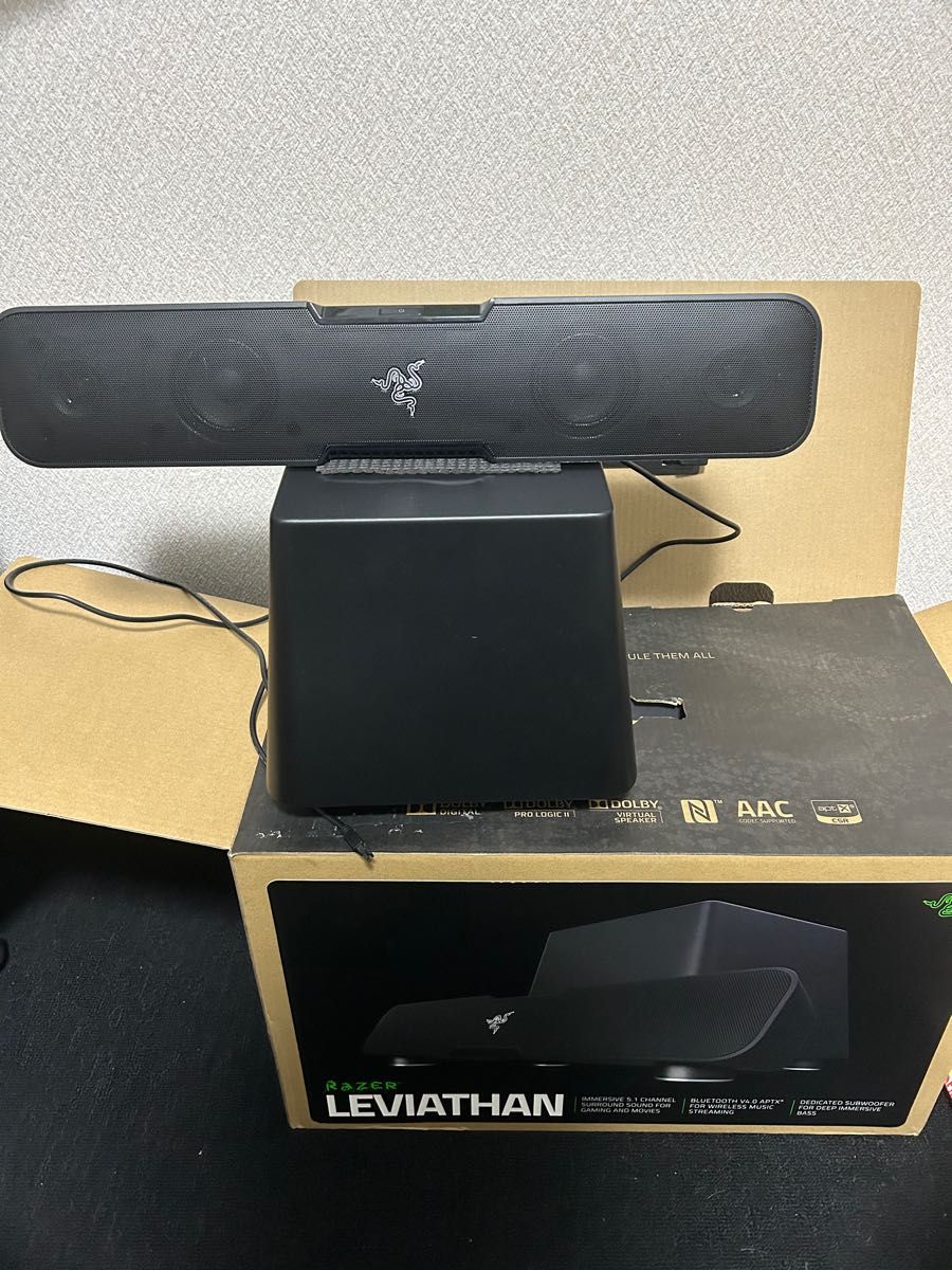 9/14に削除します Razer Leviathan サブウーハー付デジタルサウンド